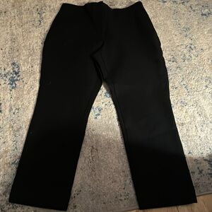 Ann Taylor Factory black cropped flat front women’s pants Sz 8